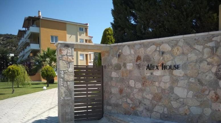 Alex House Aparthotel Zacharo Bagian luar foto