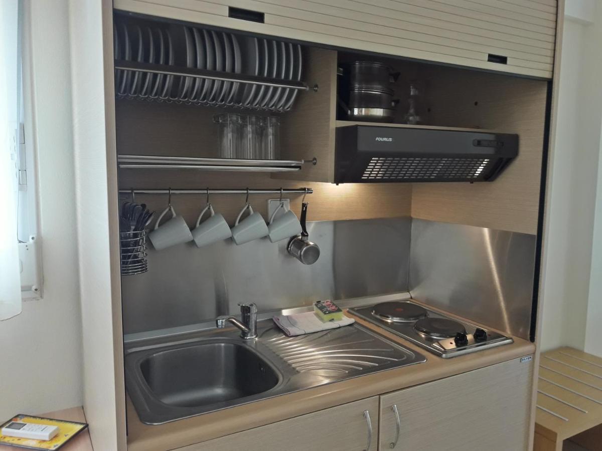 Alex House Aparthotel Zacharo Bagian luar foto