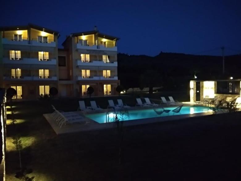 Alex House Aparthotel Zacharo Bagian luar foto