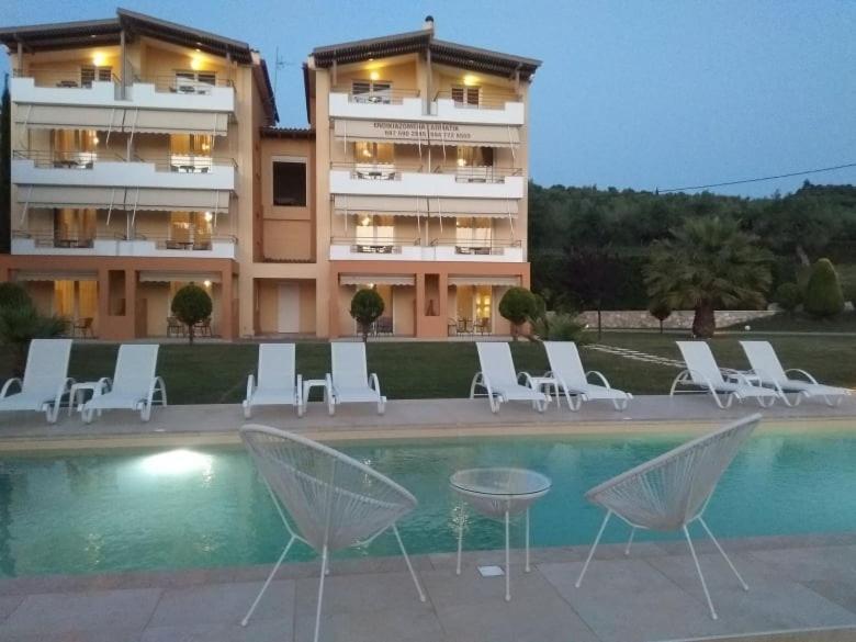 Alex House Aparthotel Zacharo Bagian luar foto