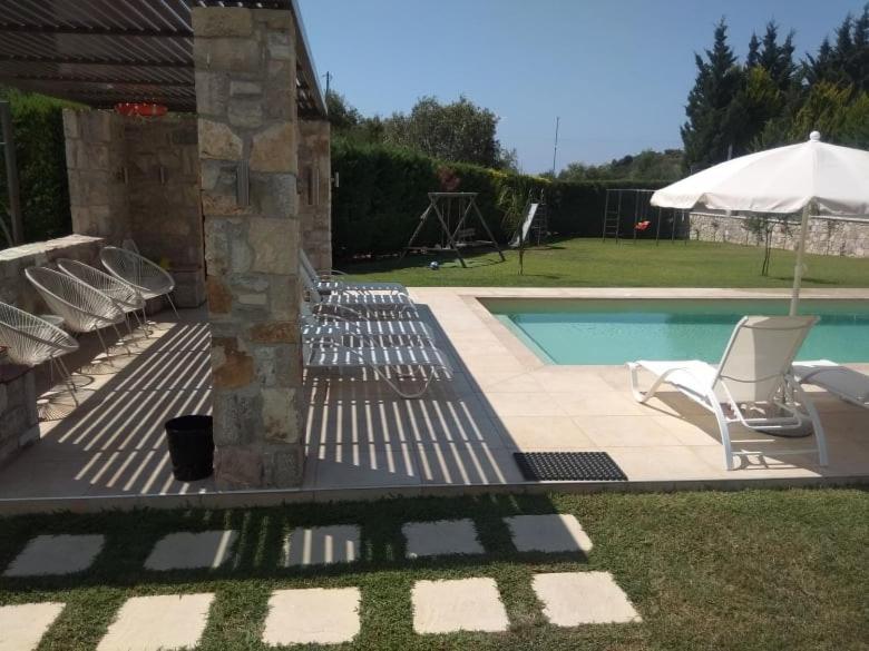 Alex House Aparthotel Zacharo Bagian luar foto