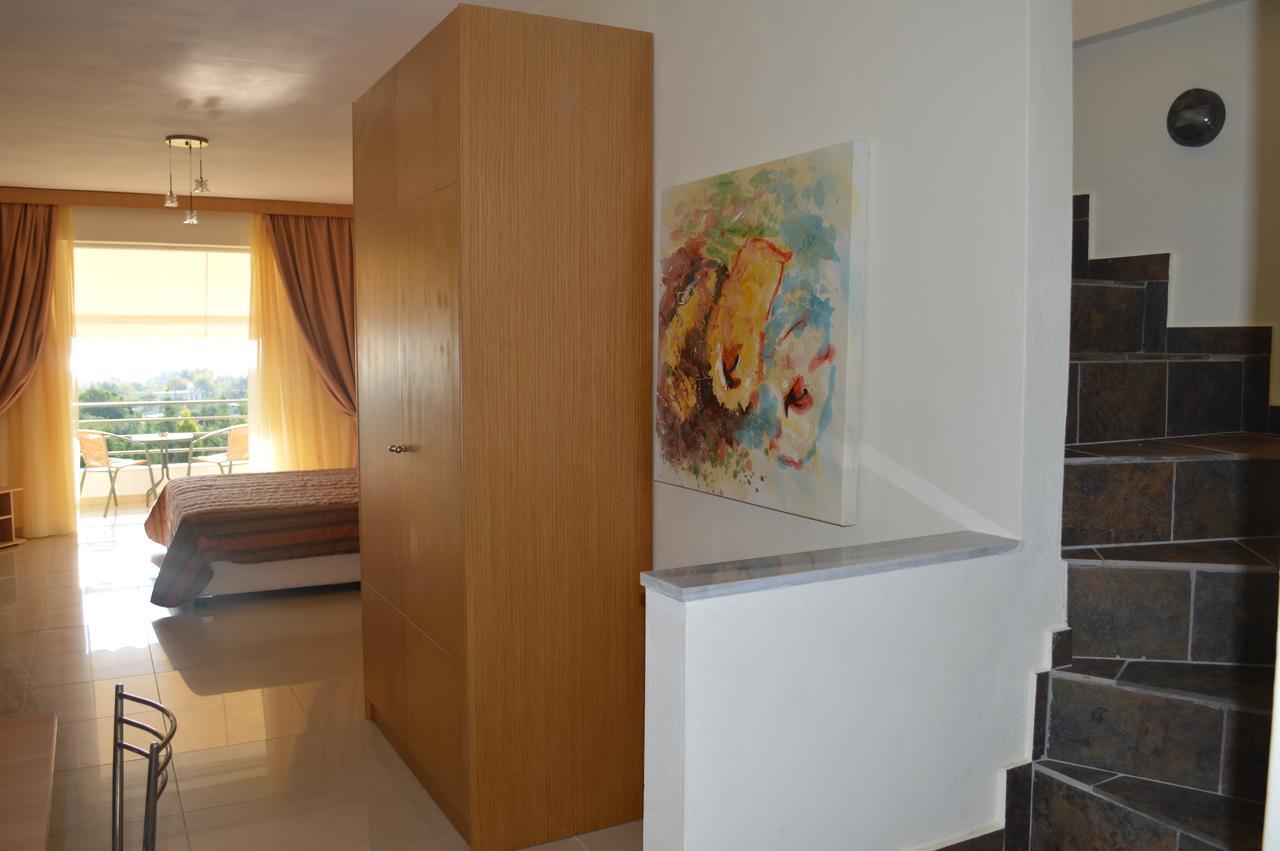 Alex House Aparthotel Zacharo Bagian luar foto